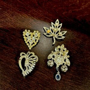 Four beautiful brooches! Hearts and flower - one that dangles